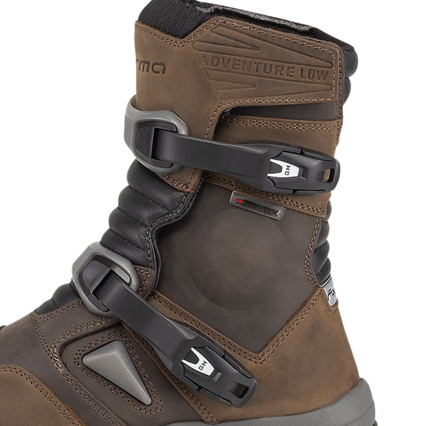 Forma adventure low boots uk clearance
