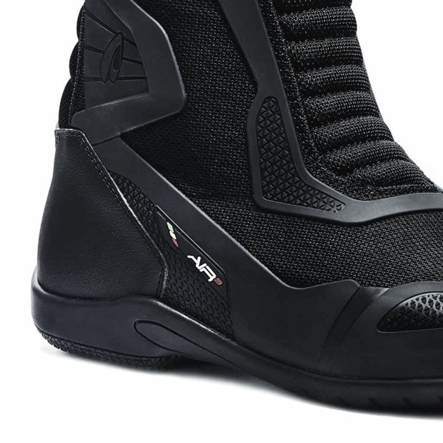 Forma Air Outdry motorcycle boots black heel