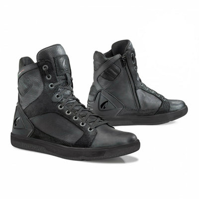 Forma Hyper motorcycle boots black